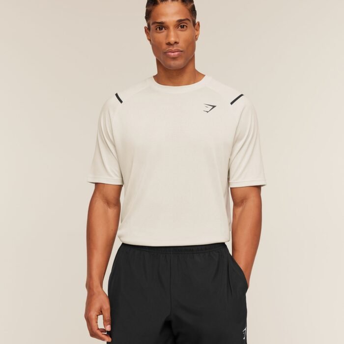 Gymshark Arrival Contrast T-Shirt - Tinted White/Pebble Grey