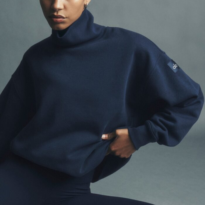 Hazy Mock Neck Pullover - Navy